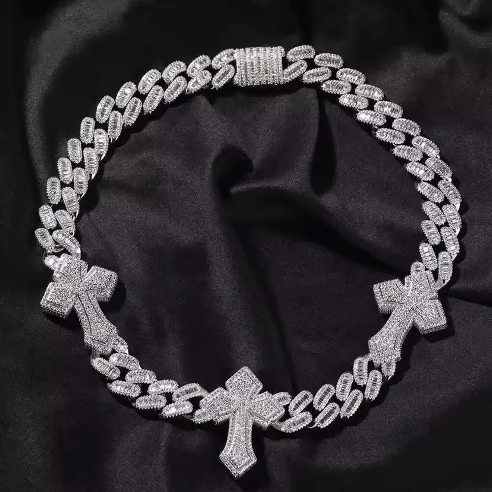 Silver Cross Necklace With Baguette B 83 A